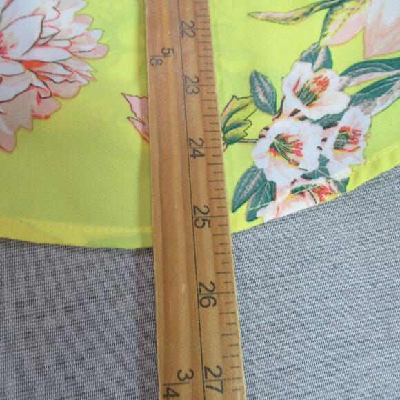 Soho Jeans Top Womens Small Butter Yellow Floral Sleeveless Blouse Work Resort - Picture 6 of 9